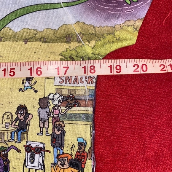 Junior’s Cartoon Network Regular Show Group Shot Day/Night Graphic Tee - Picture 11 of 12